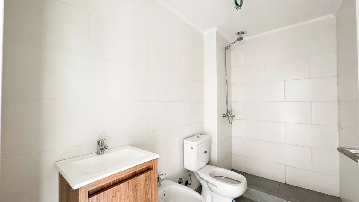 VENTA 2 AMB C/BALCON A ESTR EXC CALIDAD MONSERRAT foto 4