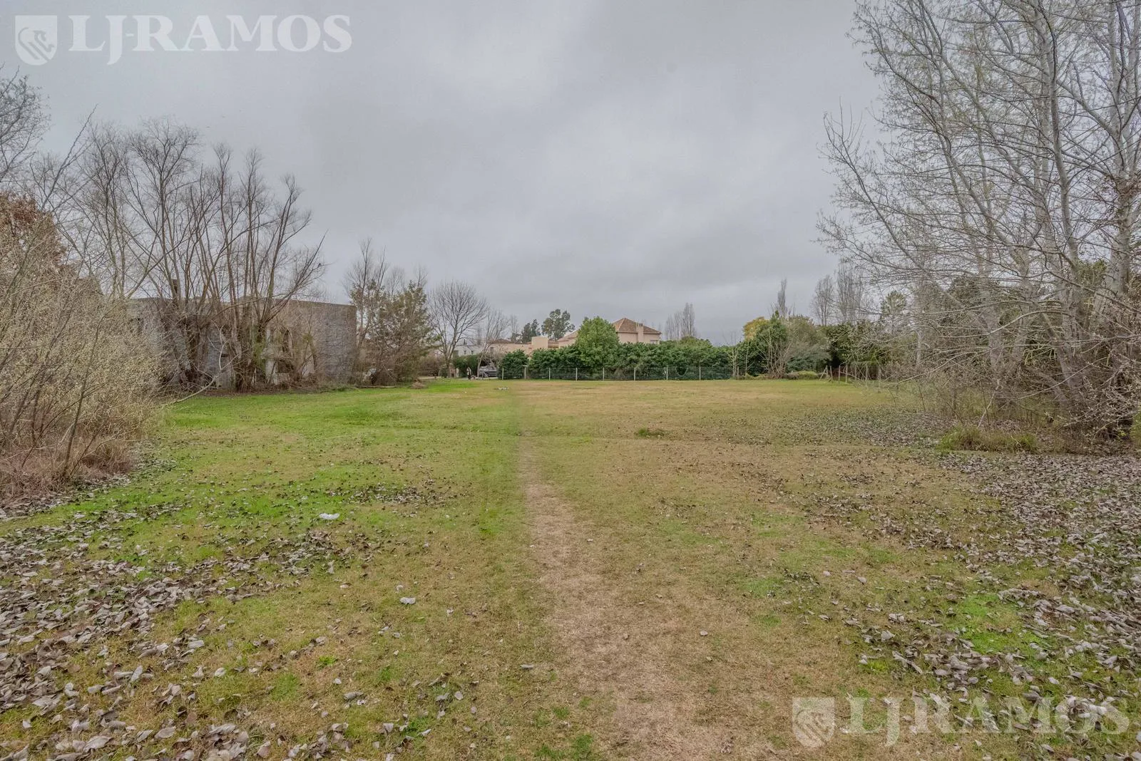 Terreno de 2565 m 2  en venta en  Santa Maria De Tigre foto 4