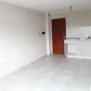 DEPARTAMENTO DE 2 AMBIENTES VENTA EN POZO foto 3