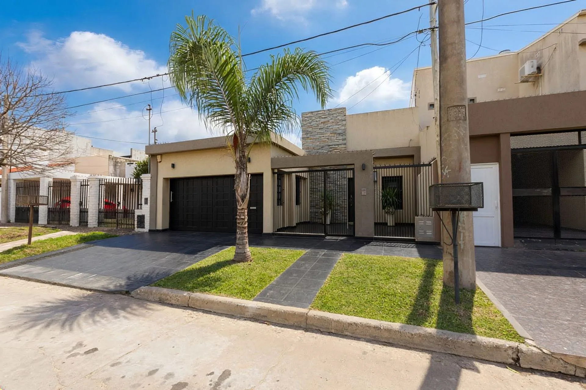 CASA PREMIUM EN GUADALUPE, 3 DORMITORIOS