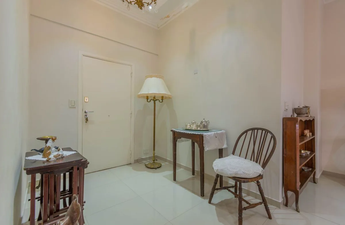 SEMI PISO EN VENTA RECOLETA 4 AMBIENTES c/ DPNCIA foto 5
