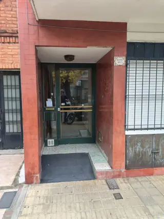 Se Vende Departamento de 2 Ambientes en Martínez con patio foto 2