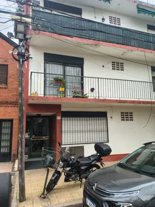 Se Vende Departamento de 2 Ambientes en Martínez con patio foto 4