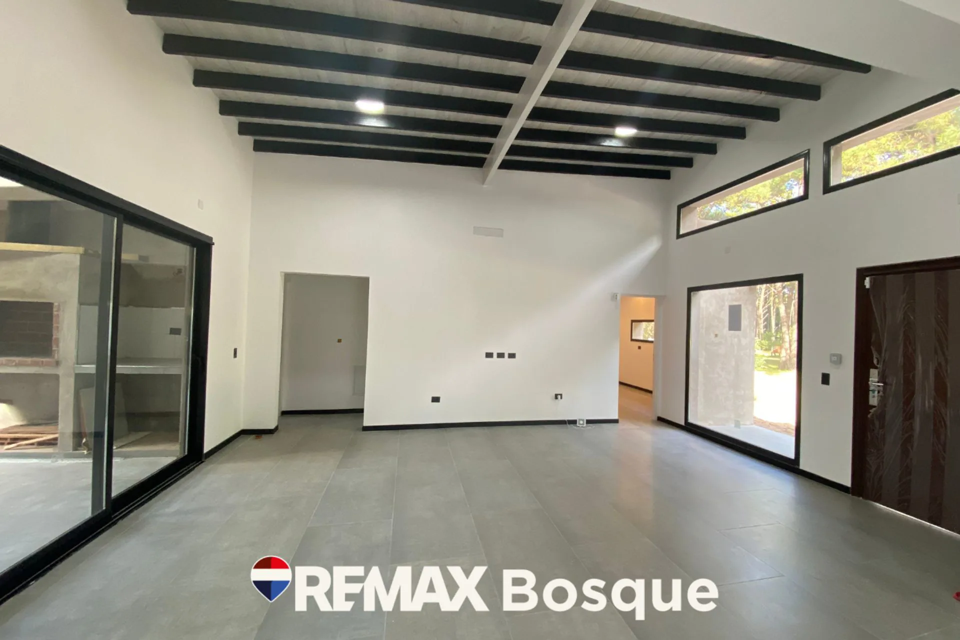 Venta casa a estrenar en Pinamar Barrio Nayades foto 5