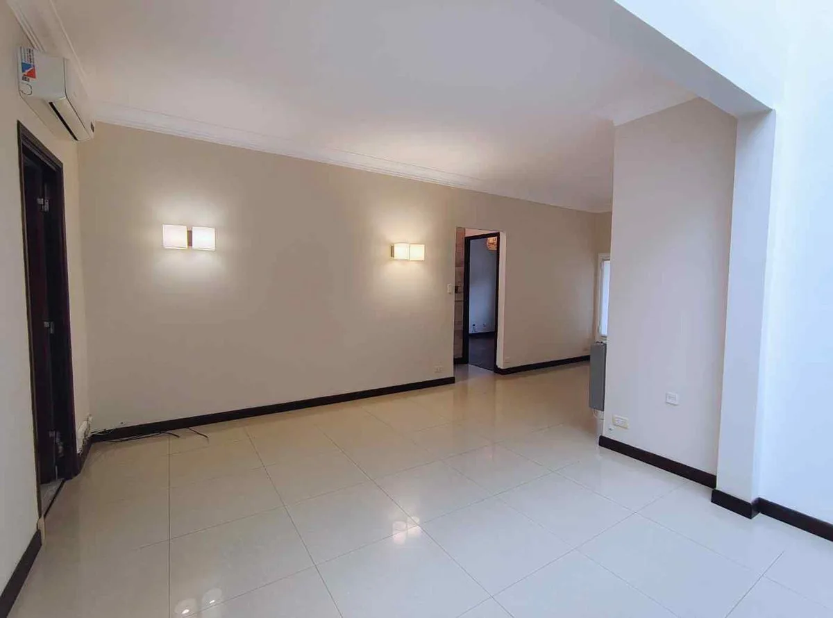 VENTA CASA 3 AMBIENTES CON GARAGE CHAUVIN foto 5
