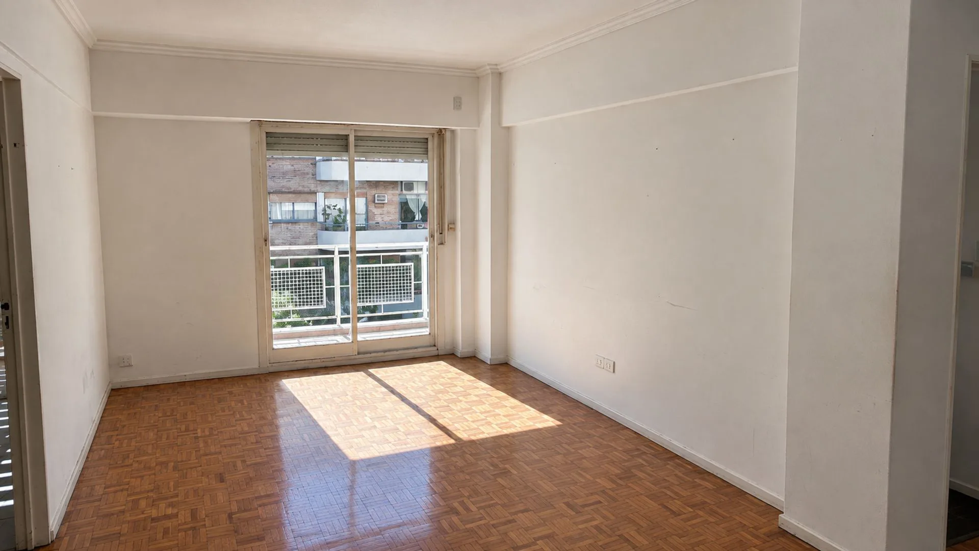 VENTA 3 AMB BALCON DEPENDENCIA COCHERA foto 3