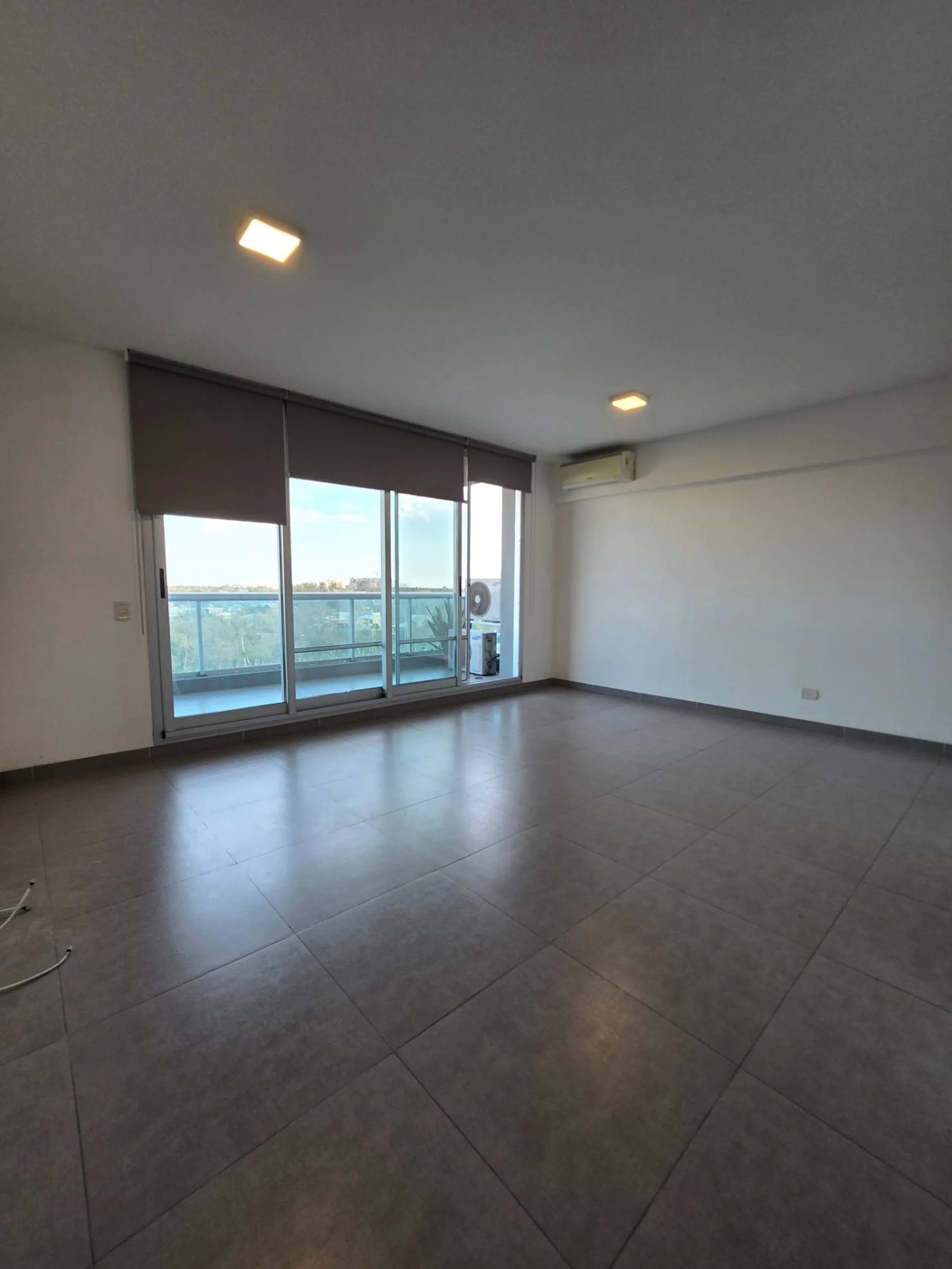 VENTA - DEPARTAMENTO 2 AMBIENTES PILETA- SUM- GYM foto 2