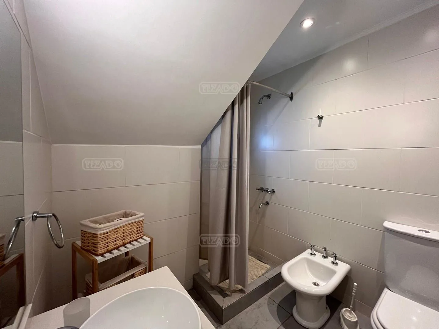 Furnished 3-Bedroom House with Pool and Garden in Ceibos, Puertos, Escobar – photo 8 of 12