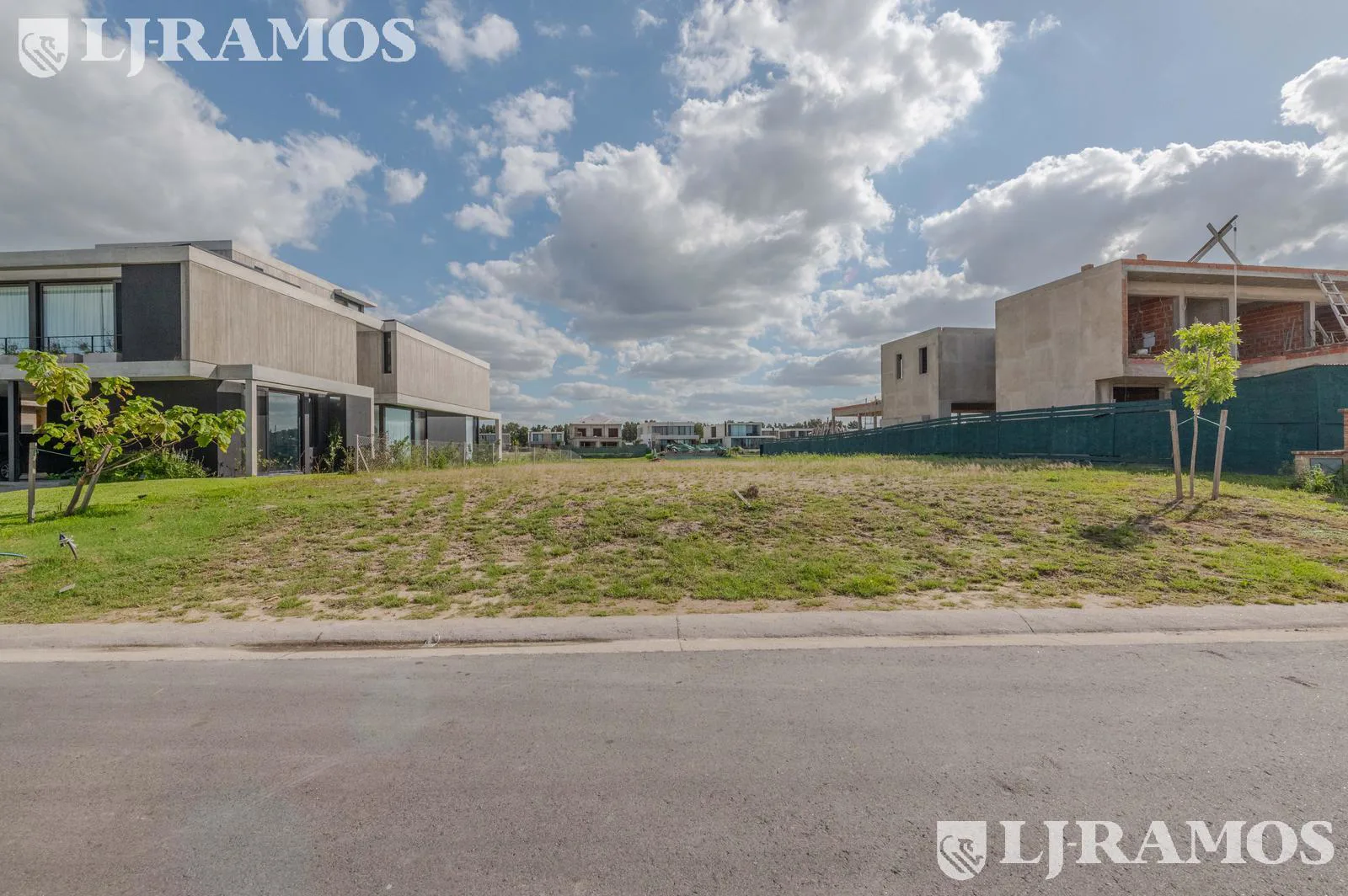 Lote a la laguna, en venta en Los Puentes - Nordelta foto 5