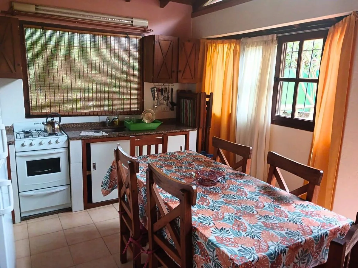Venta dos casas 2 y 3 amb en lote Mar Azul foto 3