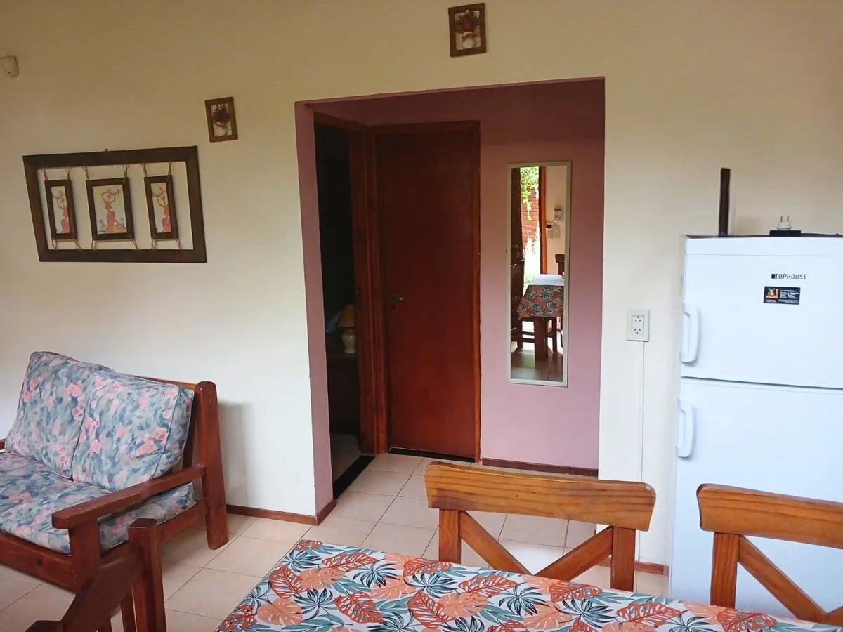 Venta dos casas 2 y 3 amb en lote Mar Azul foto 4
