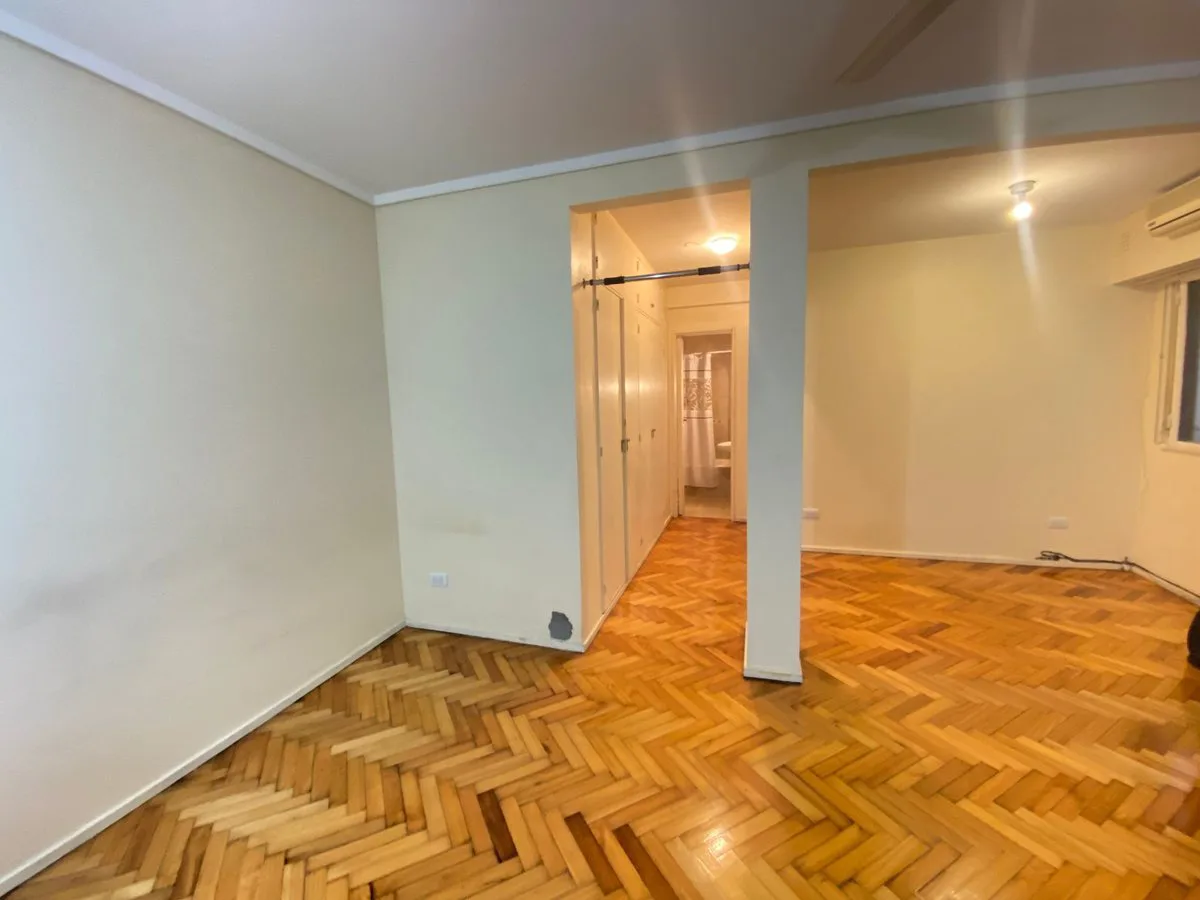 DEPTO EN VENTA – 2 AMBIENTES – TALCAHUANO 1000 foto 2