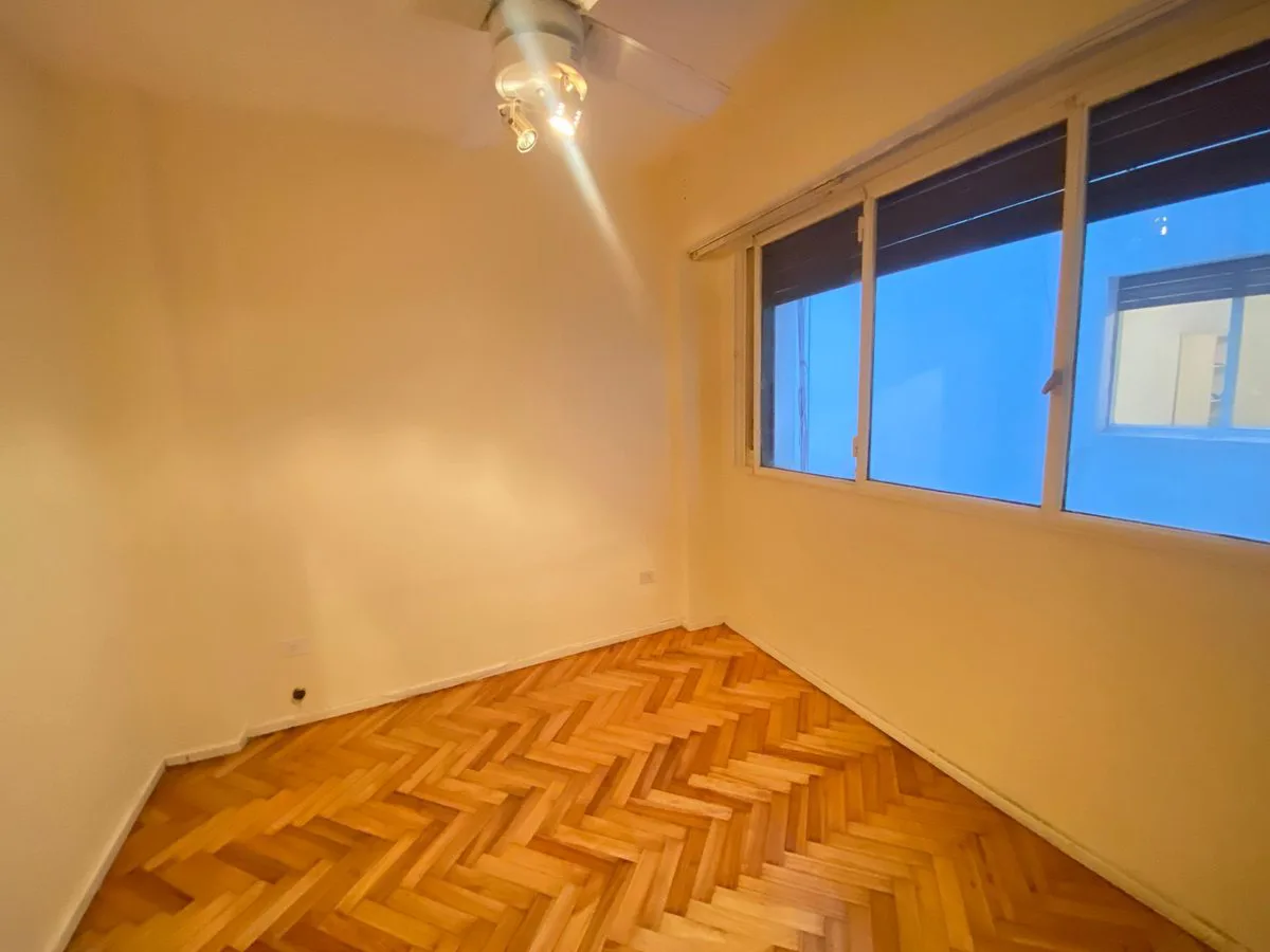 DEPTO EN VENTA – 2 AMBIENTES – TALCAHUANO 1000 foto 3