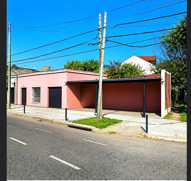 VENTA LOCAL COMERCIAL EN ESQUINA ADROGUE