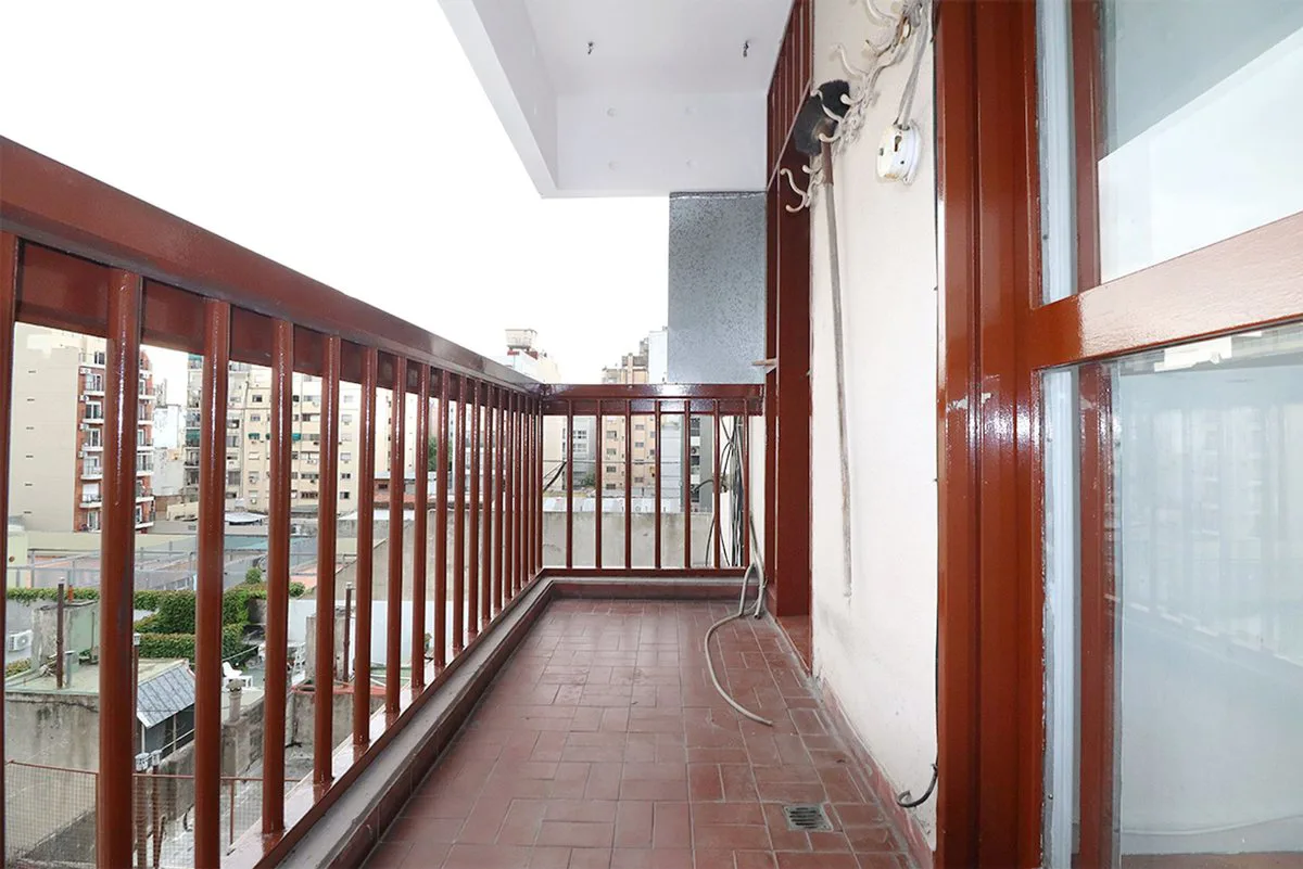 Departamento 3 ambientes venta Almagro con Balcon foto 3