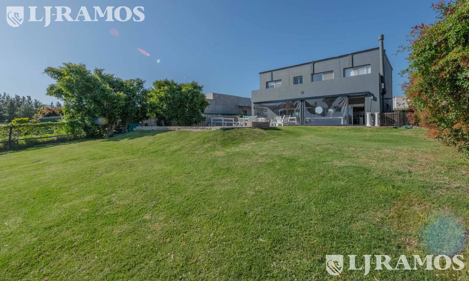 DISPONIBLE DESDE 03/27. ALQUILER CON MUEBLES. VENTA. 4 DORMITORIOS. foto 5
