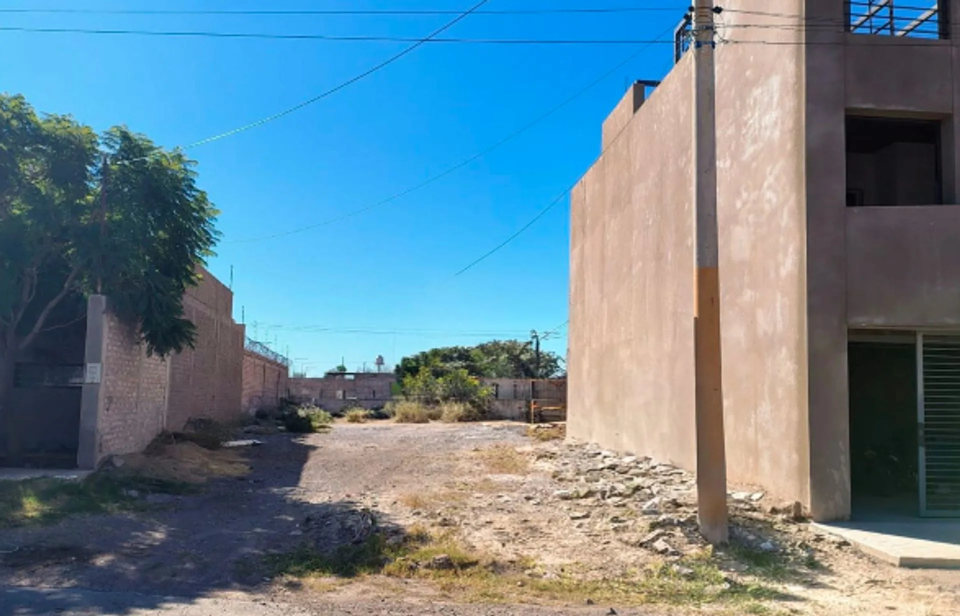 TERRENO DE 308 M2, EN B° SANTA CECILIA. CAPITAL foto 4