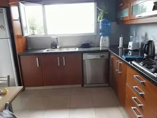 SE VENDE EXCELENTE PROPIEDAD MODERNA foto 5