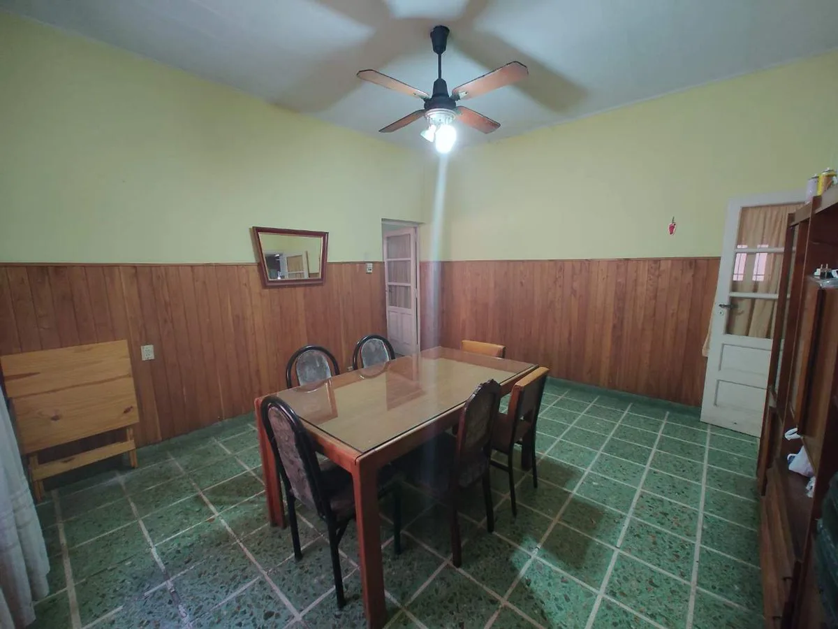 VENTA CASA 4 AMBIENTES, MORON, APTO CREDITO! foto 5