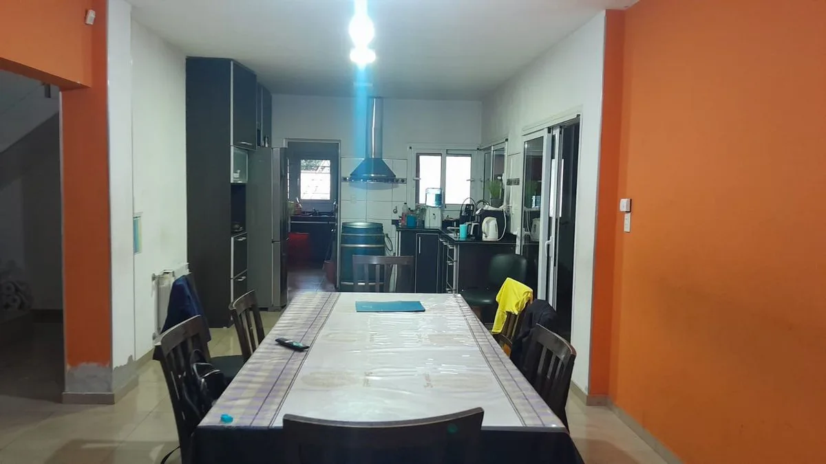 VENTA CASA 4 DORMITORIO CON PILETA VILLA MARIA foto 2
