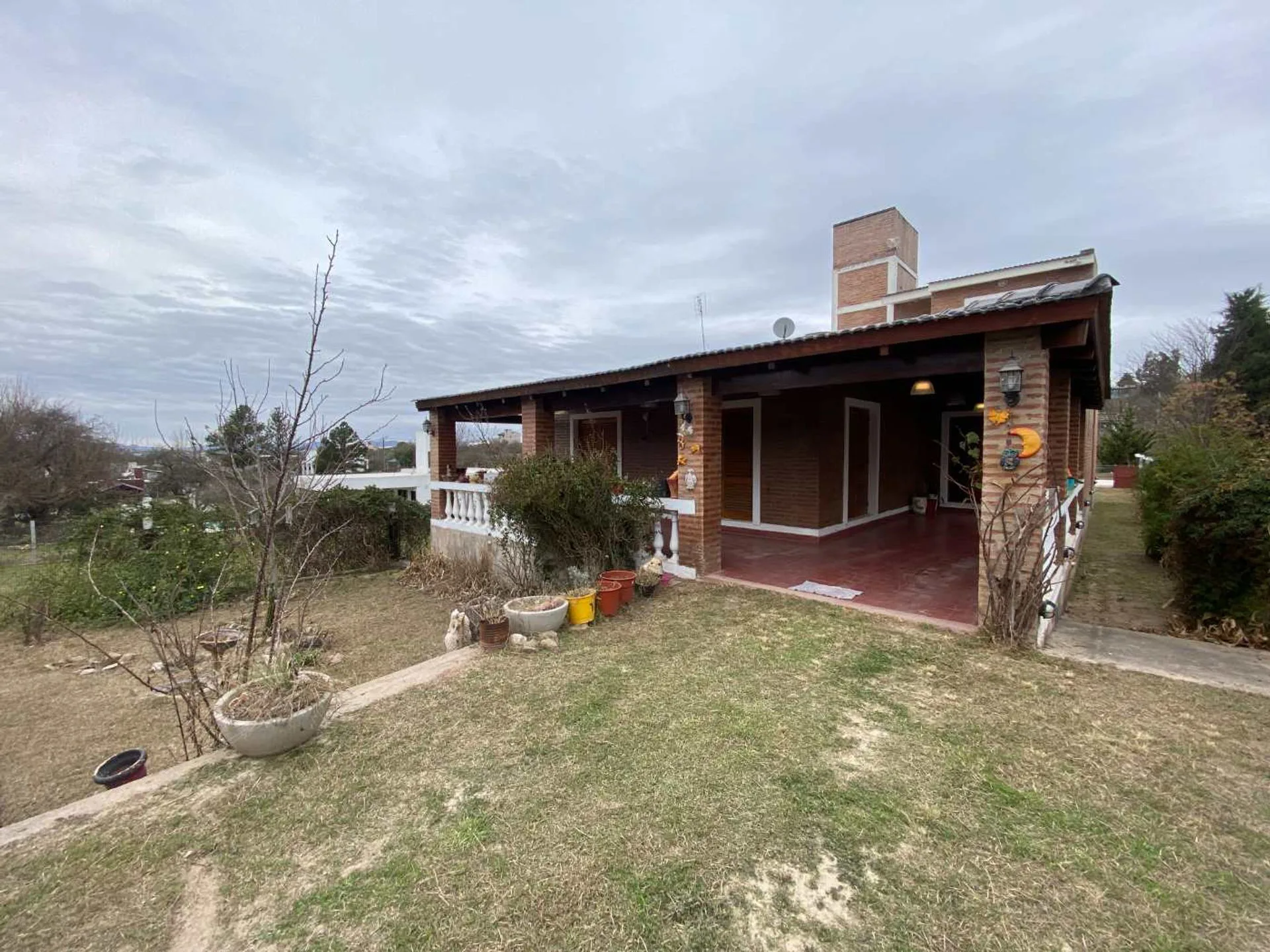 OPORTUNIDAD VENTA CASA 4 DORM CON PILETA CABALANGO foto 3
