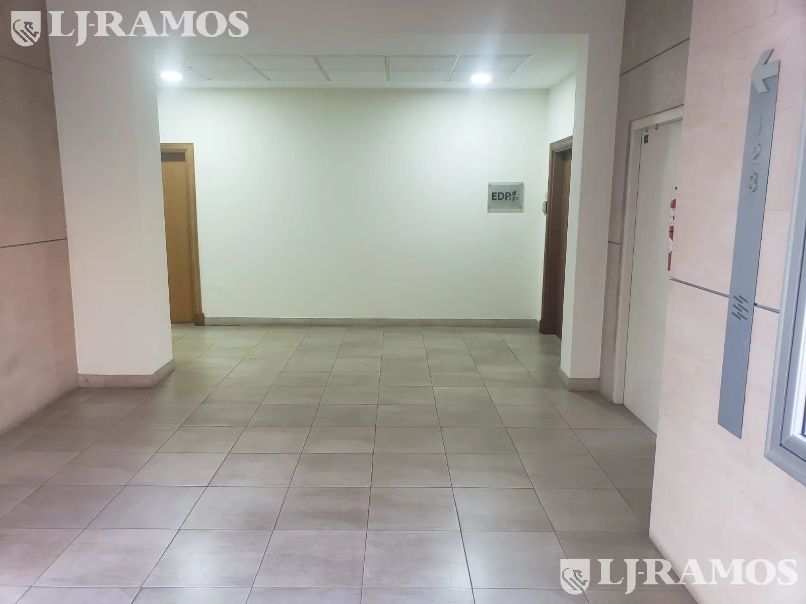 Alquiler o venta de oficina de 140 m2 en Beccar foto 5