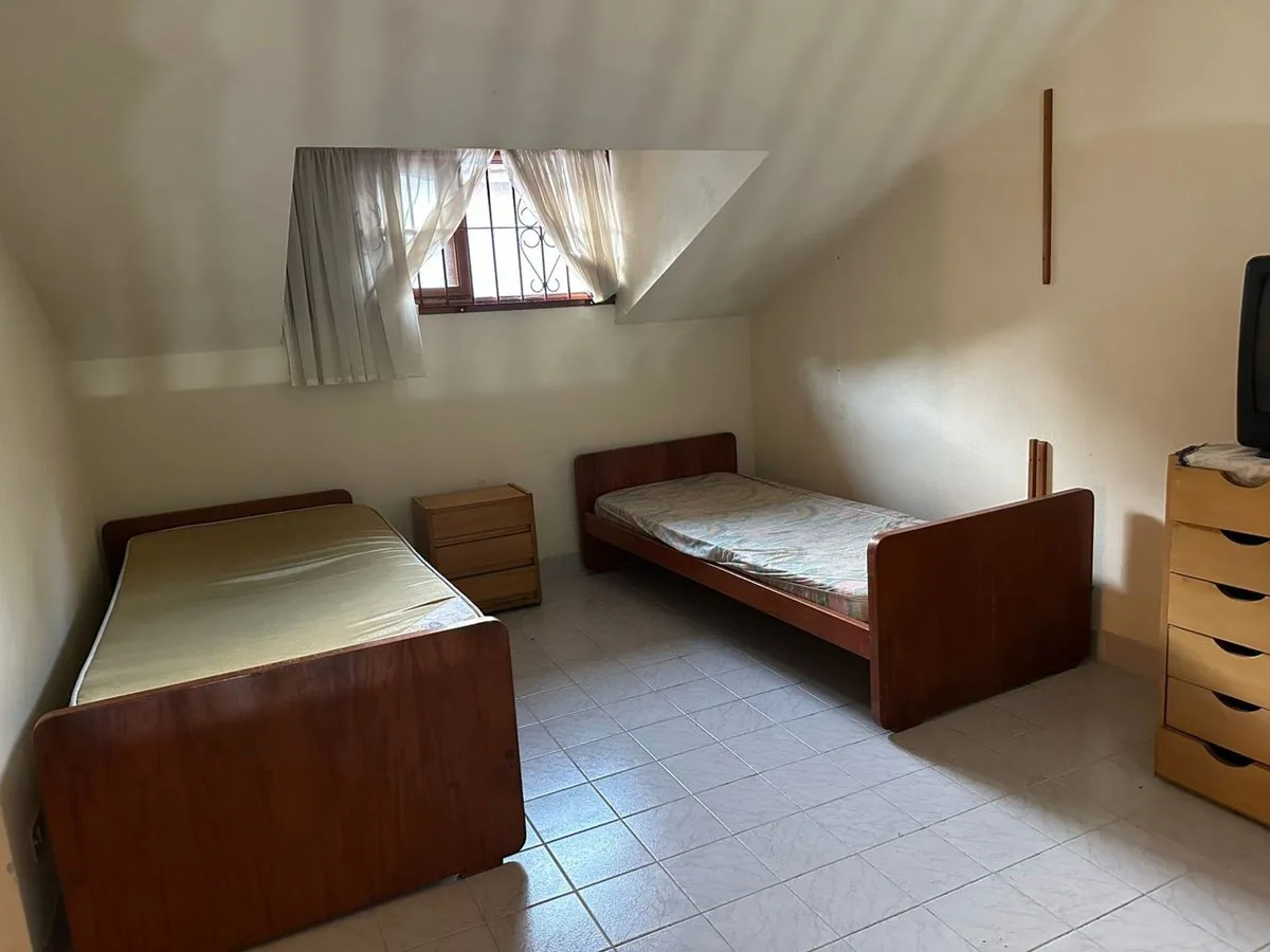 CASA 5 AMBIENTES VENTA LA LUCILA foto 4