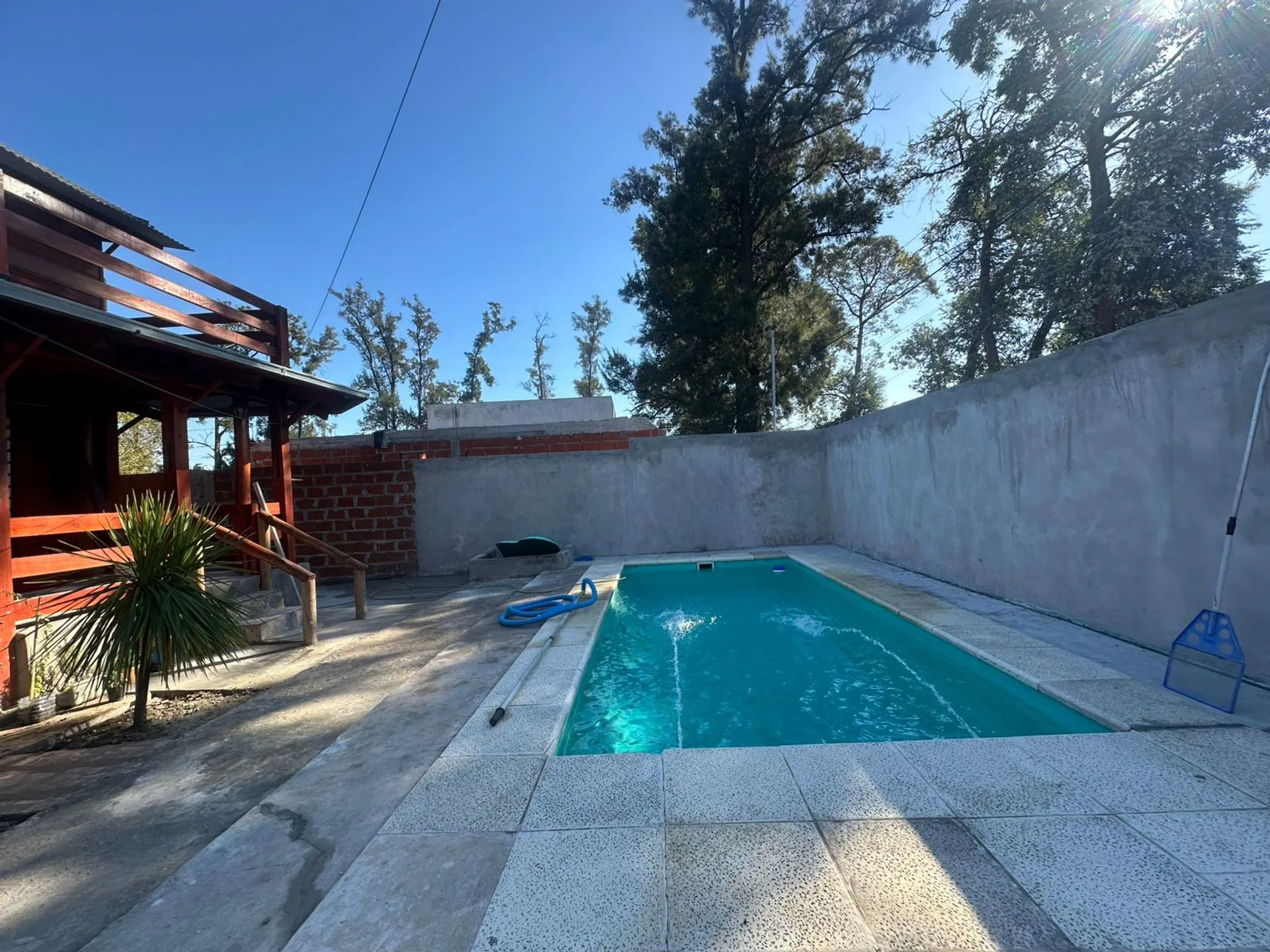 VENTA CASA 7 AMB CON PILETA EN EZEIZA foto 2