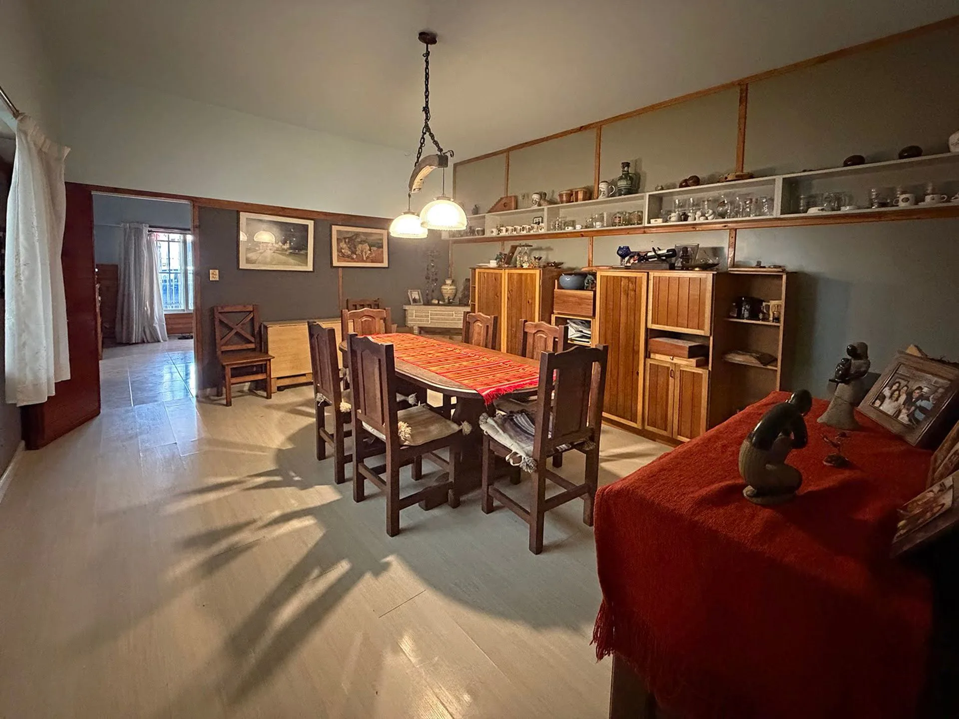 Venta casa en Villa Real con piscina y garage