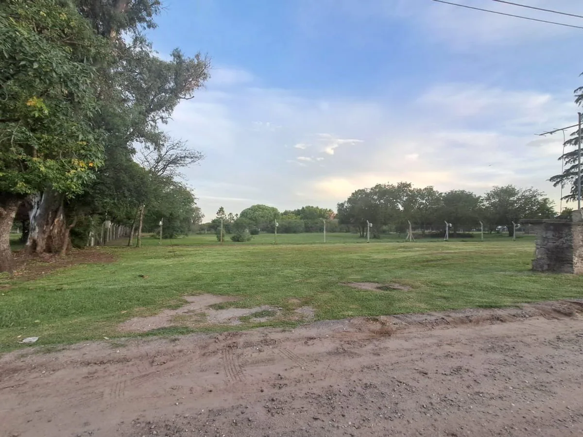 INVERSOR Lote 6800m2 apto Proyecto zona Countries foto 3