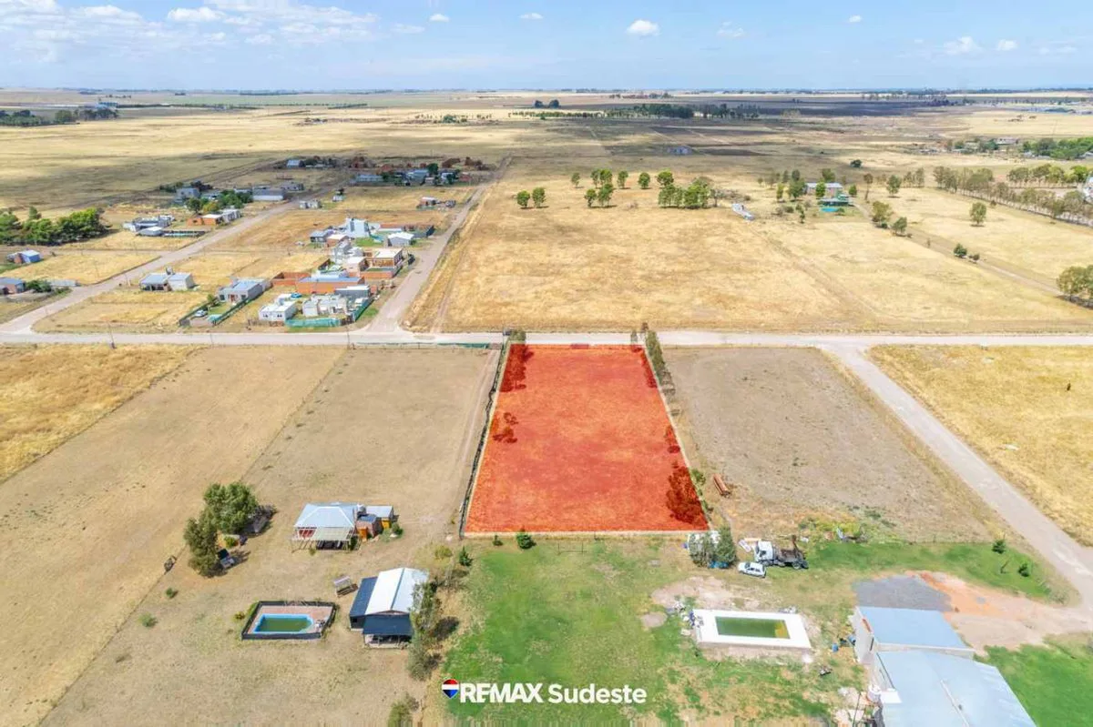 Lote de 3.200 m² zona Club Midget. Alambrado foto 3
