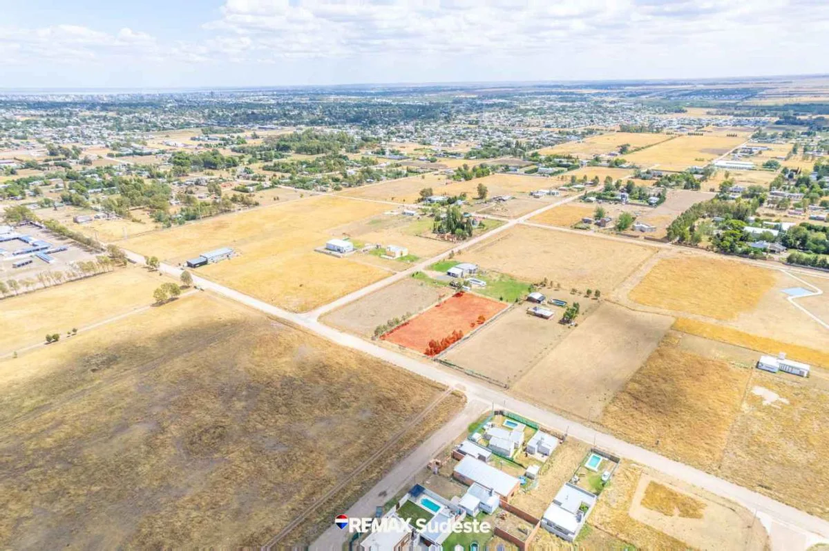 Lote de 3.200 m² zona Club Midget. Alambrado foto 5