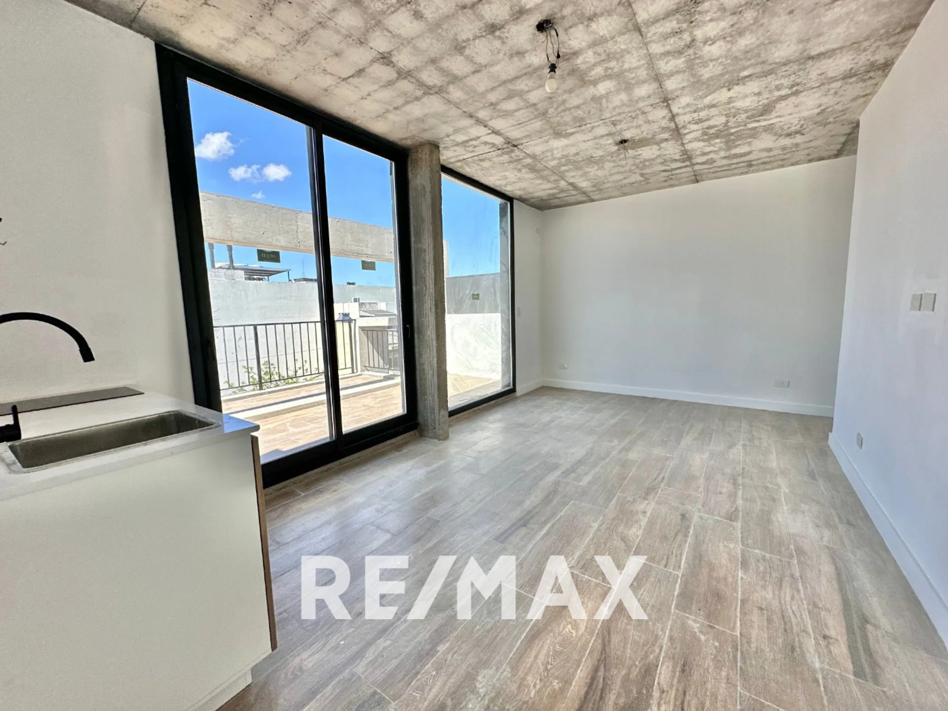 VENTA OFICINA MONOAMB. VILLA URQUIZA APTO CREDITO foto 3