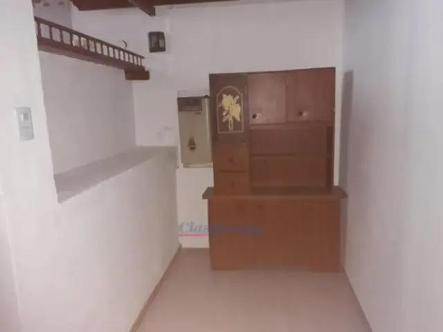 ALQUILO CASA DE 1 DOR BARRIO GENERAL BUSTOS GIANELLI 562