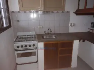ALQUILO CASA DE 1 DOR BARRIO GENERAL BUSTOS GIANELLI 562 foto 4