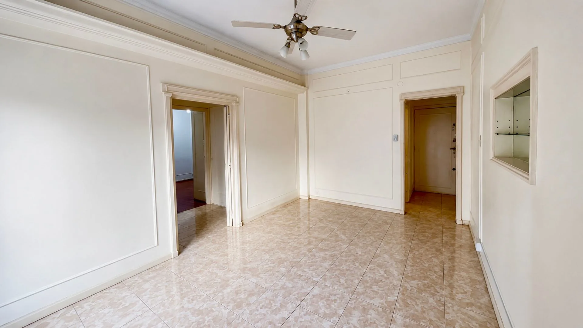 VENTA DEPTO 3 AMBIENTES + DEPENDENCIA | CABALLITO foto 2