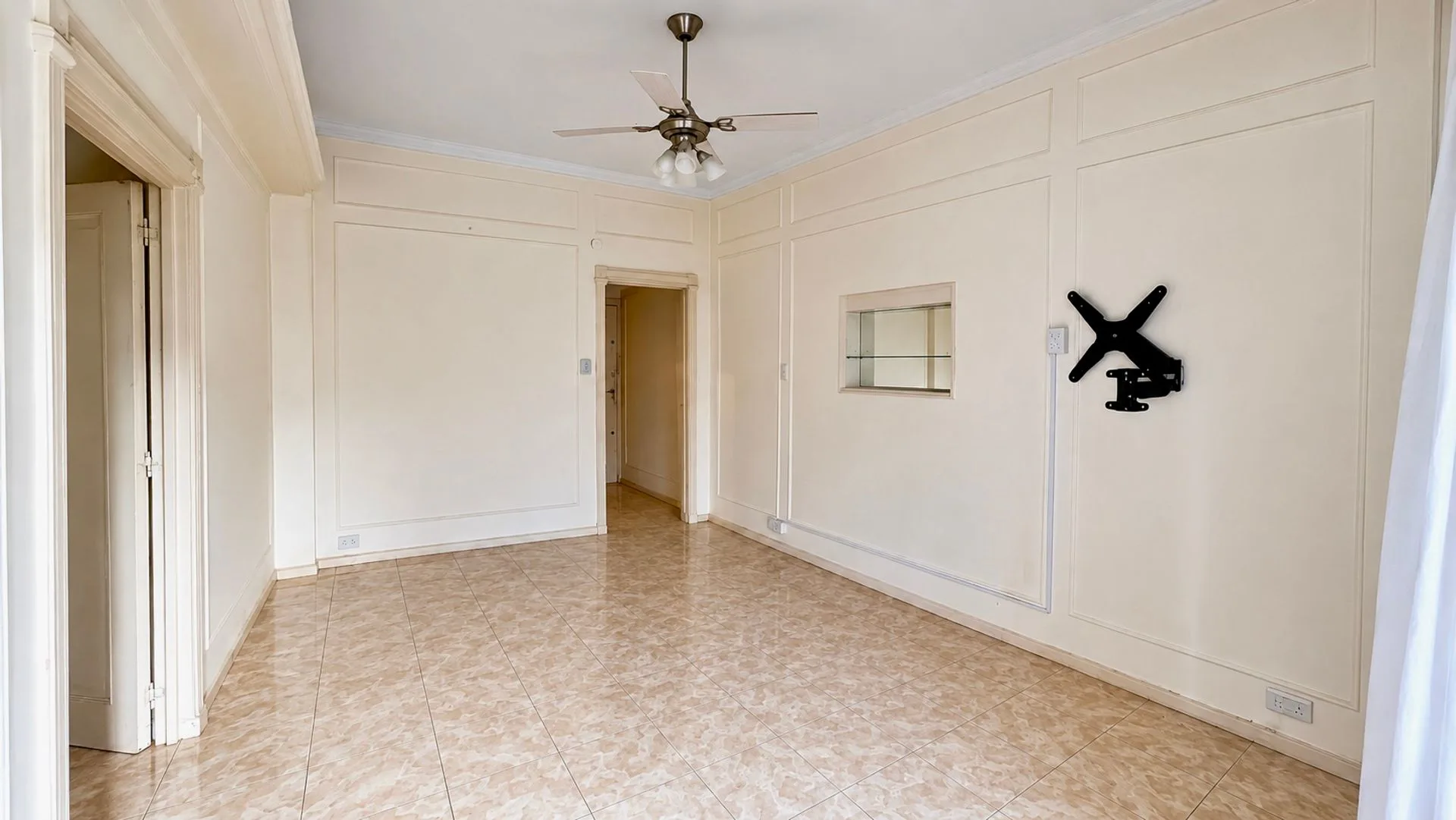 VENTA DEPTO 3 AMBIENTES + DEPENDENCIA | CABALLITO foto 3