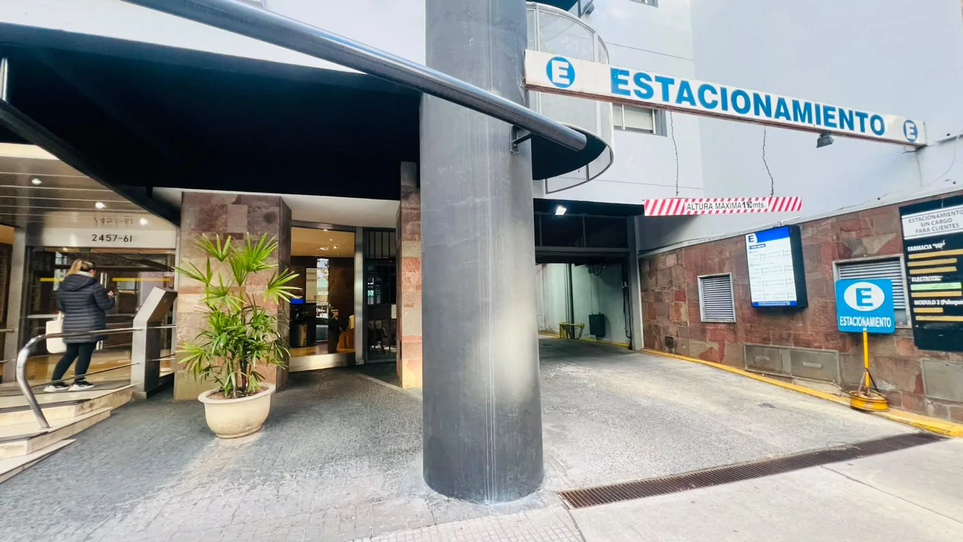 Venta Cómoda-Cochera - Belgrano - 1 cuadra Cabildo foto 3