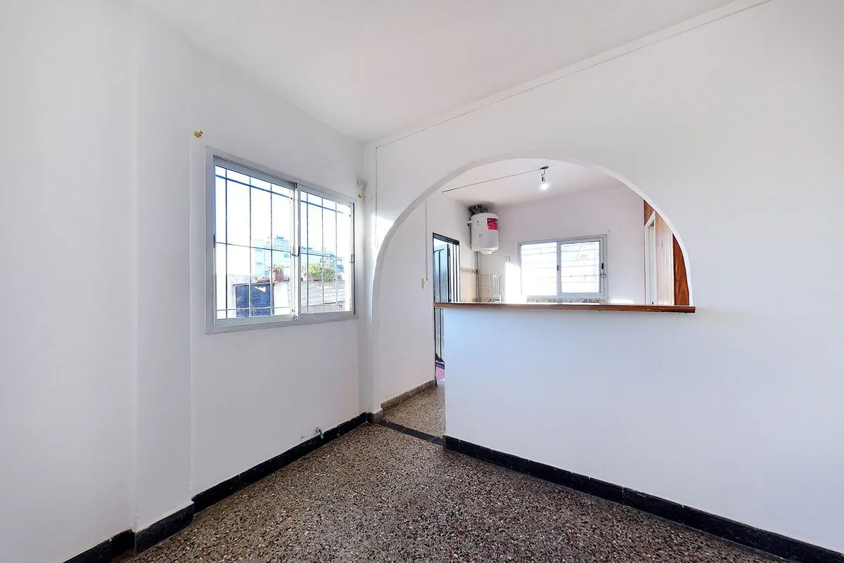 VENTA PH MULTIFAMILIAR CON TERRAZA EN MUNRO foto 4