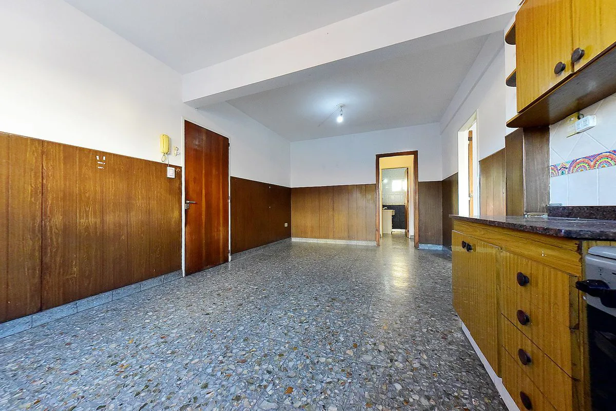 VENTA PH MULTIFAMILIAR CON TERRAZA EN MUNRO foto 5