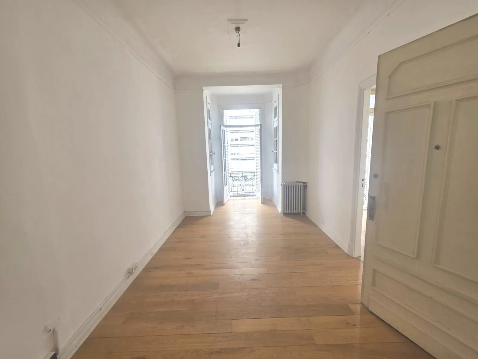 ALQUILER OFICINA 75m2 CENTRO Zona "Catalinas"sobre Av. Córdoba 400 diagonal a Galería PACÍFICO foto 2