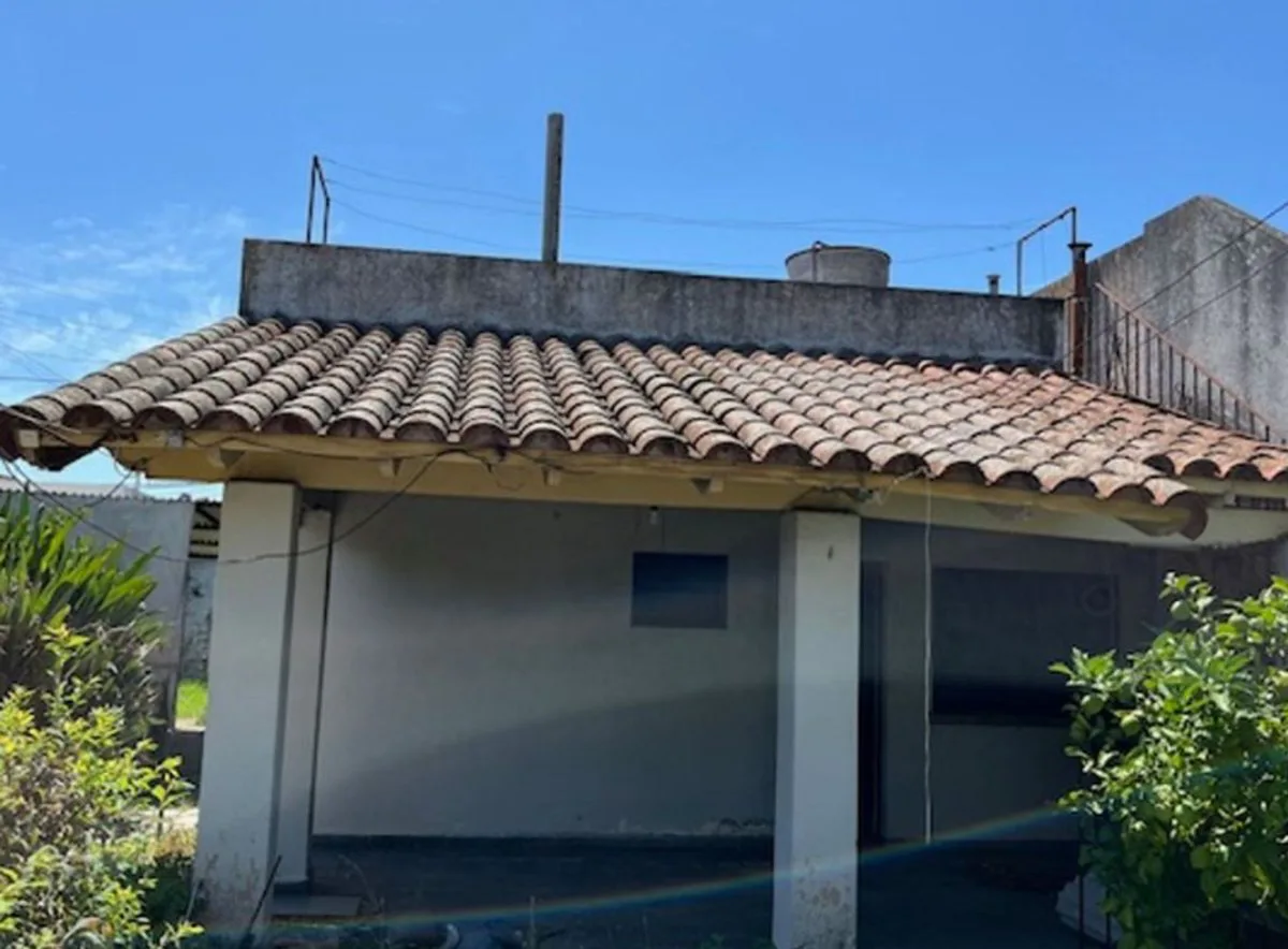 VENTA CASA 4 AMBIENTES VILLA LUZURIAGA foto 3