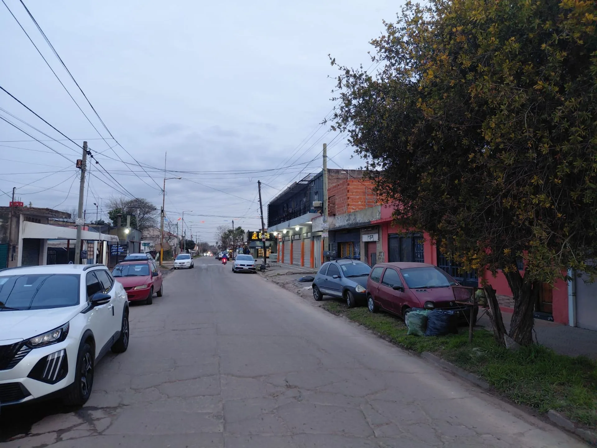 Venta dos Casas a refaccionar ideal inversor foto 2