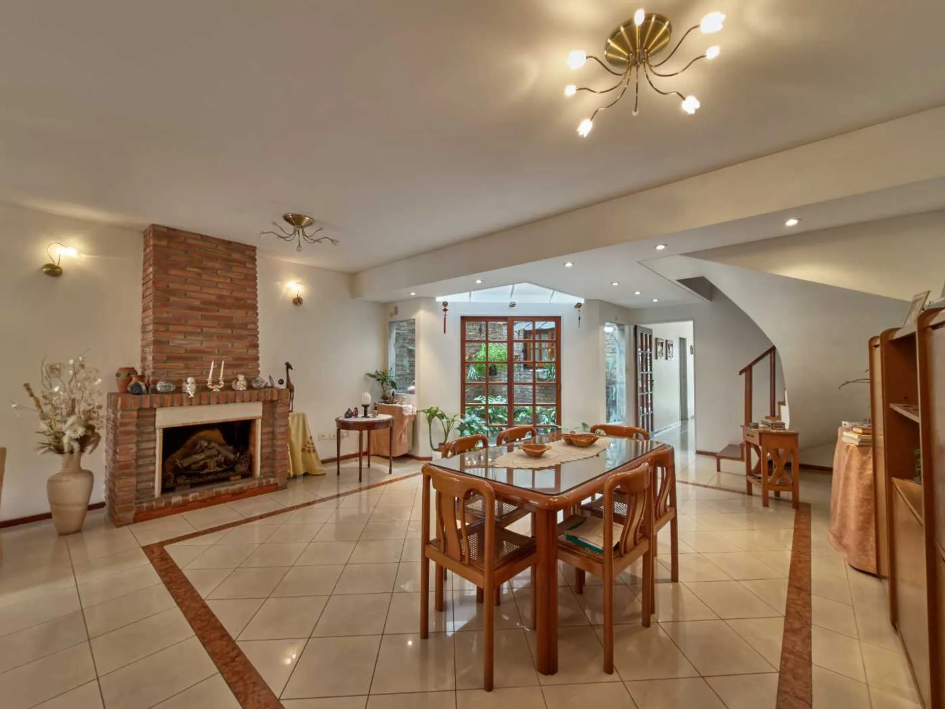 Venta triplex 6 amb, jardin y coch, Villa Urquiza foto 2