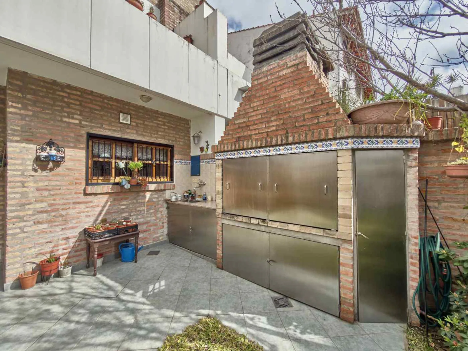 Venta triplex 6 amb, jardin y coch, Villa Urquiza foto 4