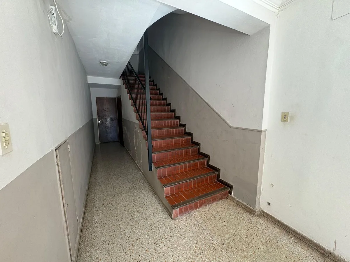 SE VENDE COMPLEJO DE DPTOS CON COCHERAS foto 4