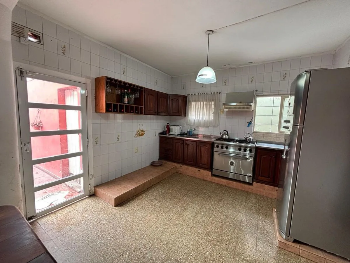 VENTA DE INTERESANTE PROPIEDAD BONEO 3000 foto 2
