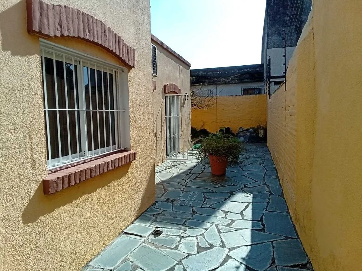 VENTA CASA 5 AMBIENTES PATIO BOULOGNE SAN ISIDRO foto 2