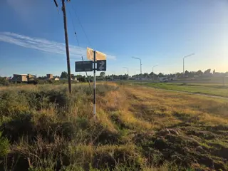 Terrenos en alquiler 80 mts de frente sobre ruta foto 2