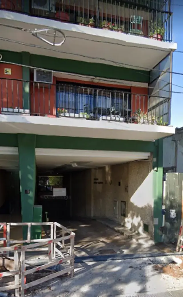 Cochera cubierta en venta, Parque Patricios
